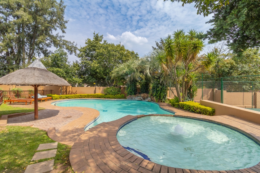2 Bedroom Property for Sale in Douglasdale Gauteng