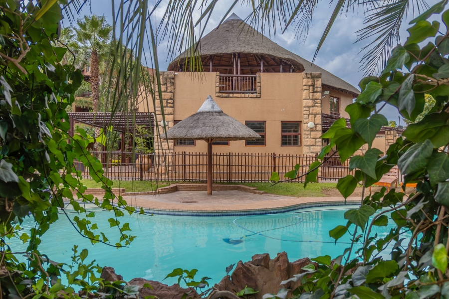 2 Bedroom Property for Sale in Douglasdale Gauteng