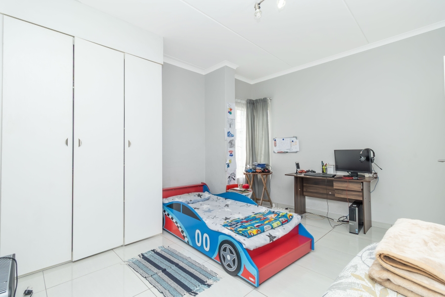 2 Bedroom Property for Sale in Douglasdale Gauteng