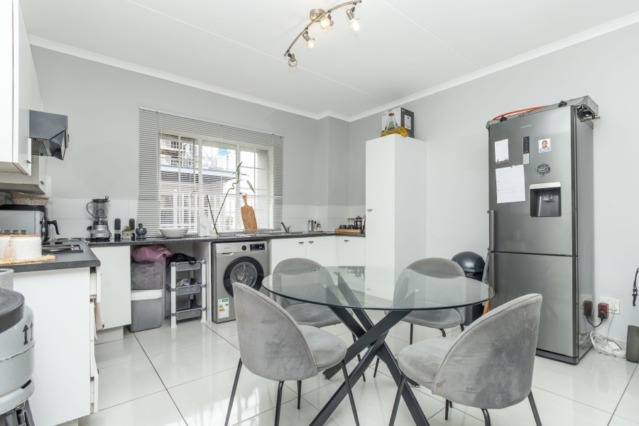 2 Bedroom Property for Sale in Douglasdale Gauteng