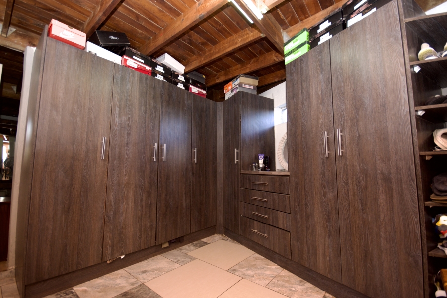 3 Bedroom Property for Sale in Eike Park Gauteng