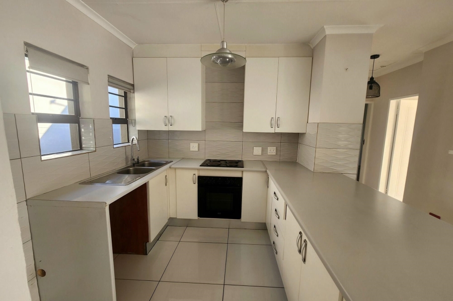 To Let 2 Bedroom Property for Rent in Kosmosdal Gauteng