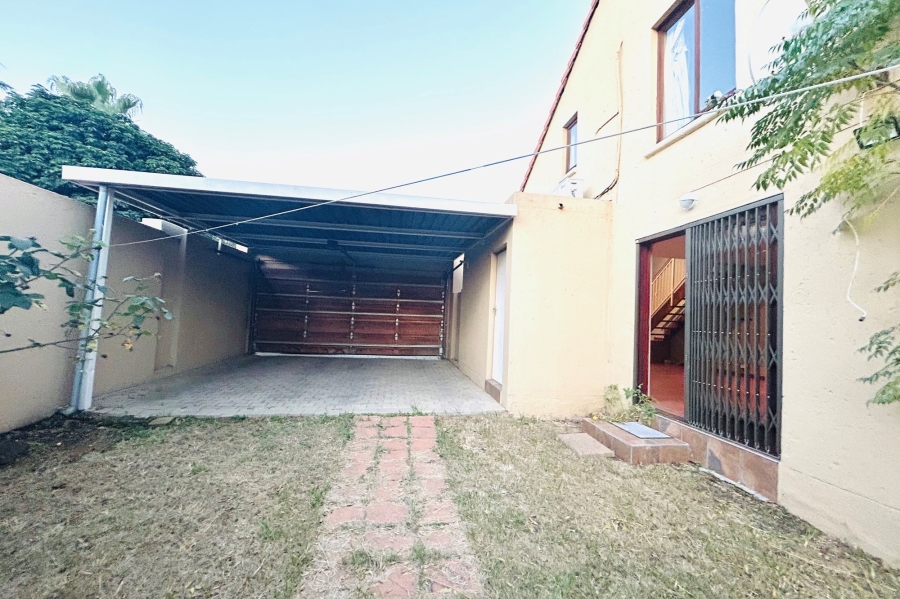 4 Bedroom Property for Sale in Barbeque Downs Gauteng