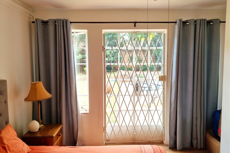 To Let 4 Bedroom Property for Rent in Faerie Glen Gauteng