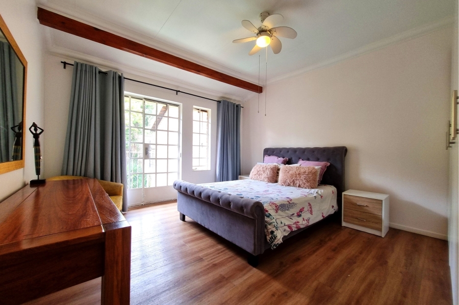 To Let 4 Bedroom Property for Rent in Faerie Glen Gauteng