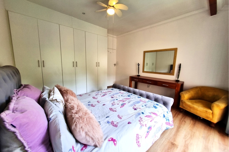 To Let 4 Bedroom Property for Rent in Faerie Glen Gauteng