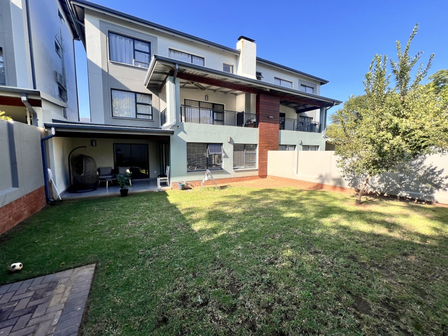 3 Bedroom Property for Sale in Carlswald Estate Gauteng