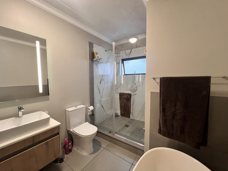 3 Bedroom Property for Sale in Carlswald Estate Gauteng