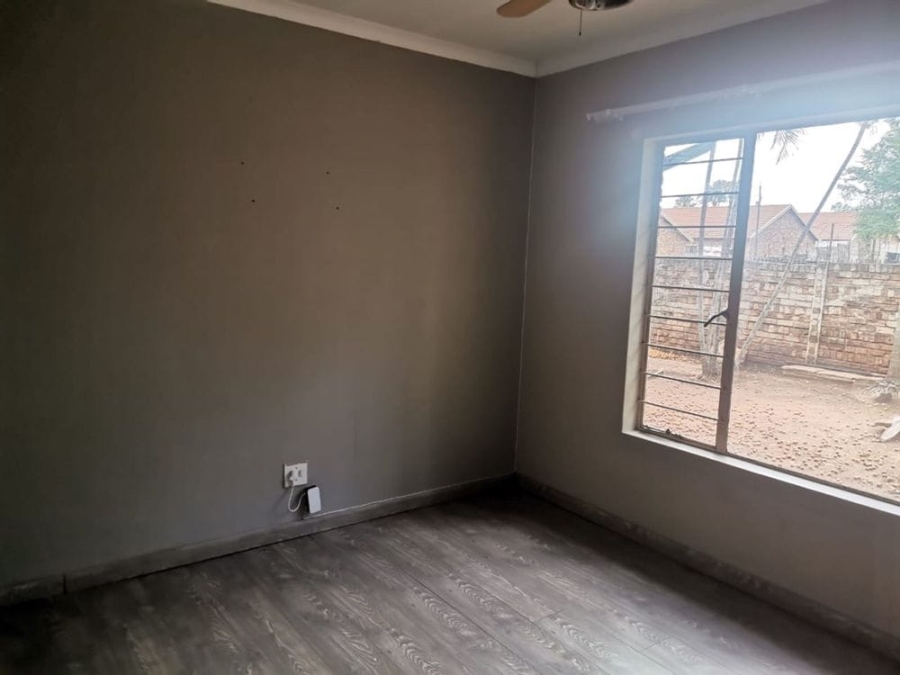2 Bedroom Property for Sale in The Orchards Gauteng