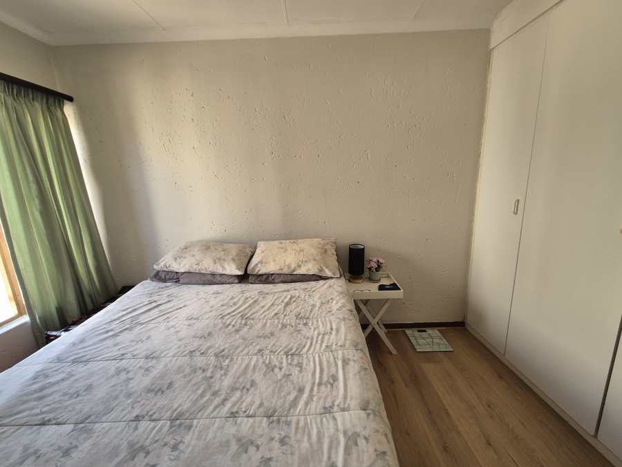 To Let 2 Bedroom Property for Rent in Buurendal Gauteng