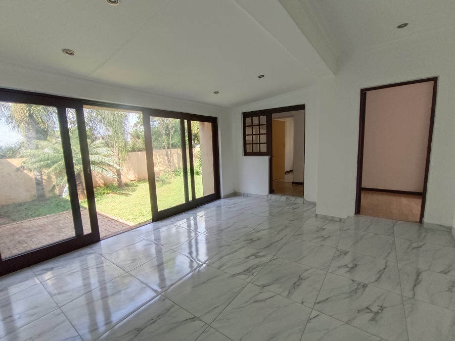 9 Bedroom Property for Sale in Hennopspark Gauteng
