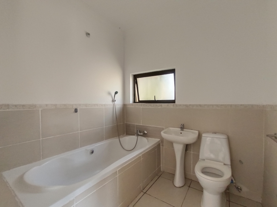 9 Bedroom Property for Sale in Hennopspark Gauteng