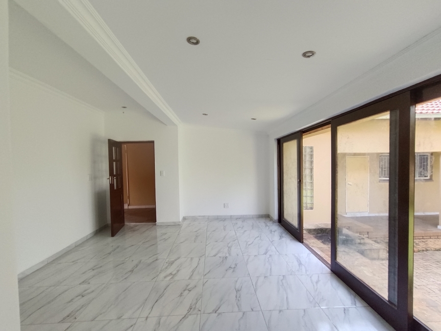 9 Bedroom Property for Sale in Hennopspark Gauteng