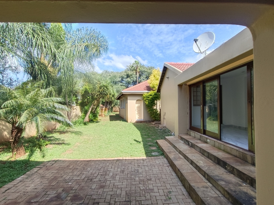9 Bedroom Property for Sale in Hennopspark Gauteng