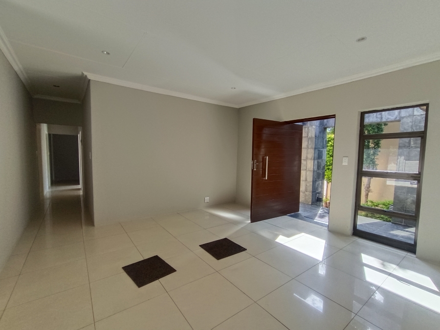 9 Bedroom Property for Sale in Hennopspark Gauteng