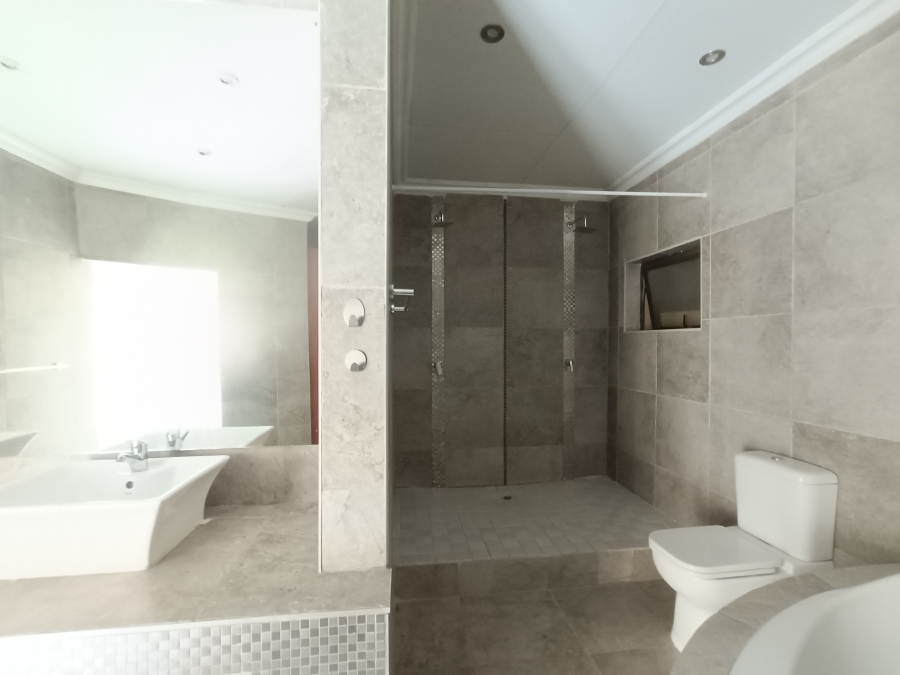 9 Bedroom Property for Sale in Hennopspark Gauteng