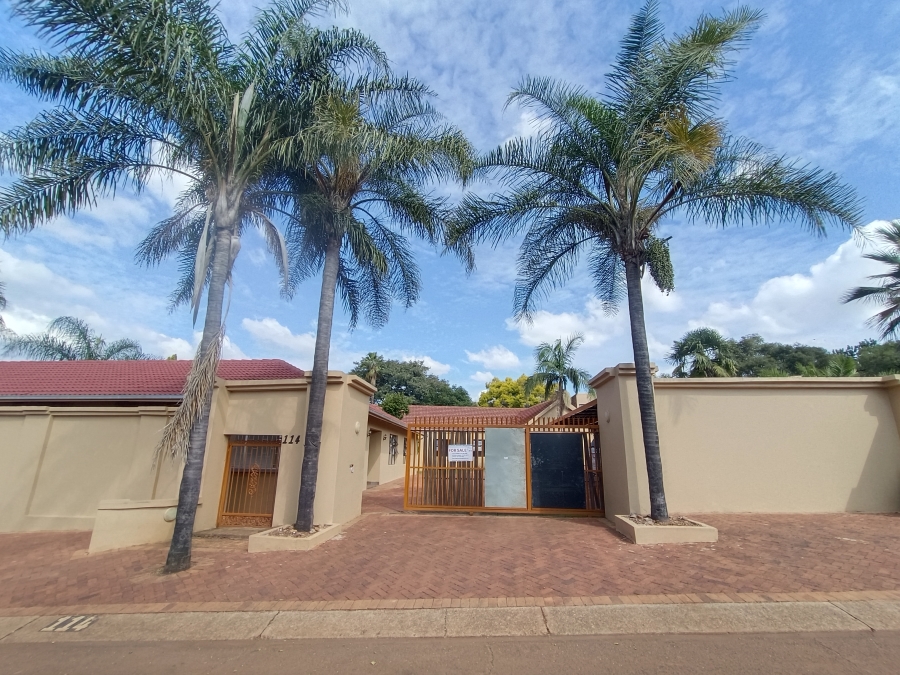 9 Bedroom Property for Sale in Hennopspark Gauteng
