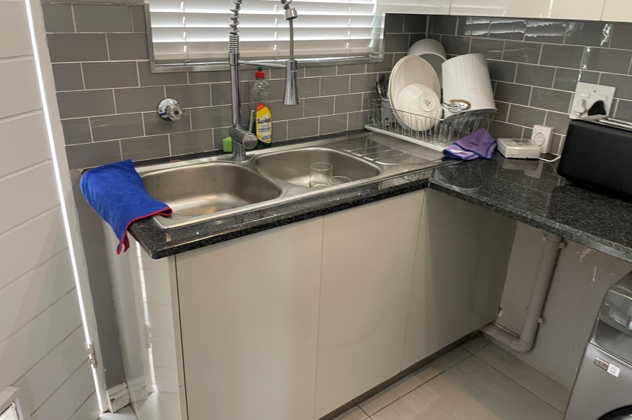 To Let 2 Bedroom Property for Rent in Morningside Gauteng