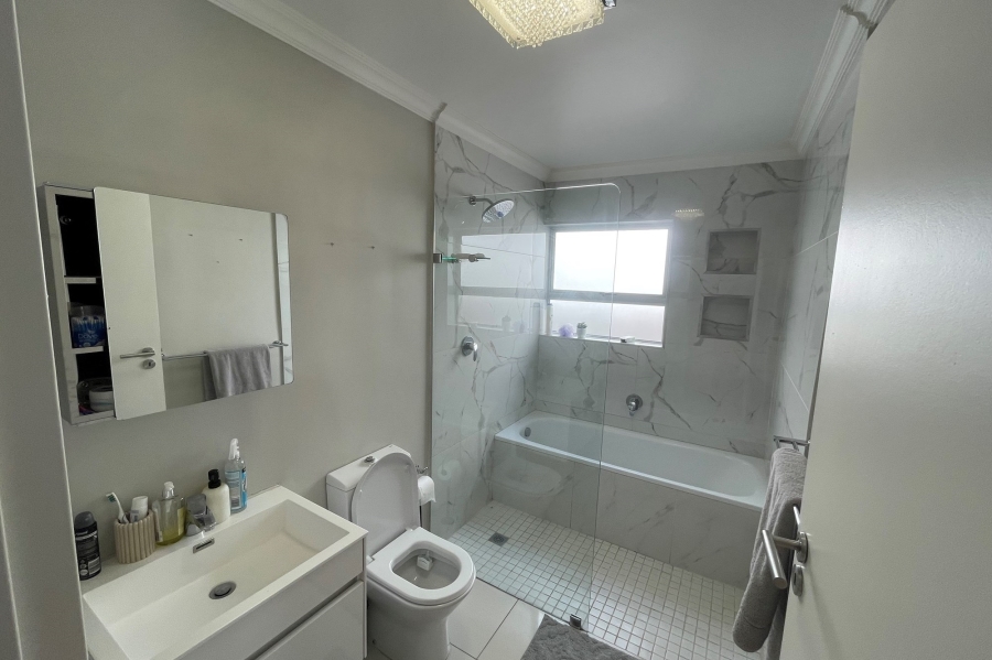 To Let 2 Bedroom Property for Rent in Morningside Gauteng