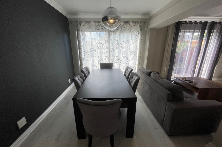 To Let 2 Bedroom Property for Rent in Morningside Gauteng