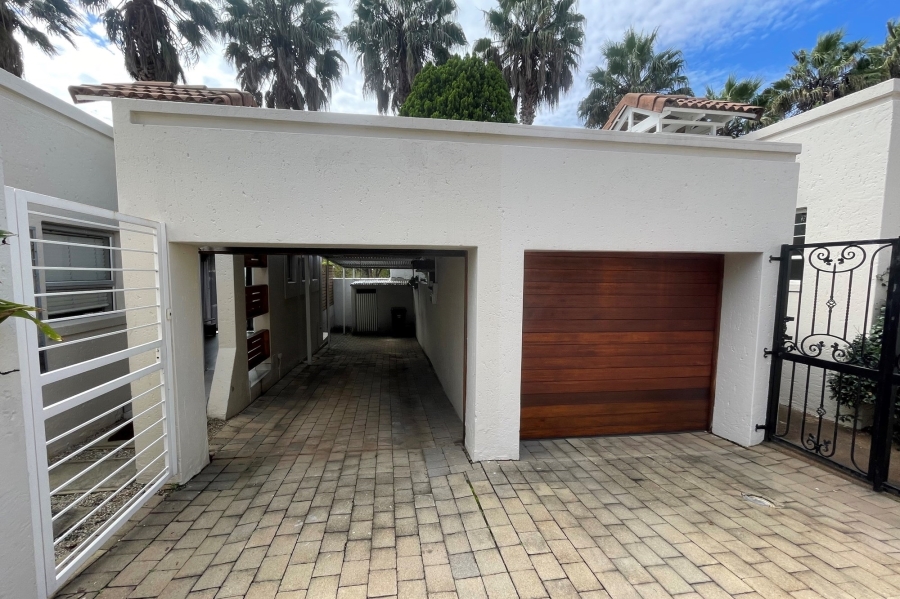 To Let 2 Bedroom Property for Rent in Morningside Gauteng