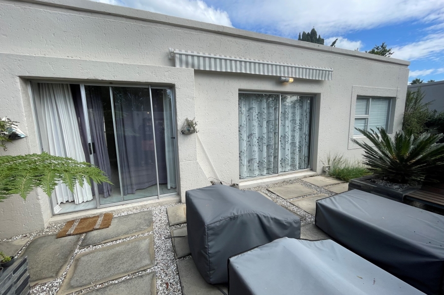 To Let 2 Bedroom Property for Rent in Morningside Gauteng
