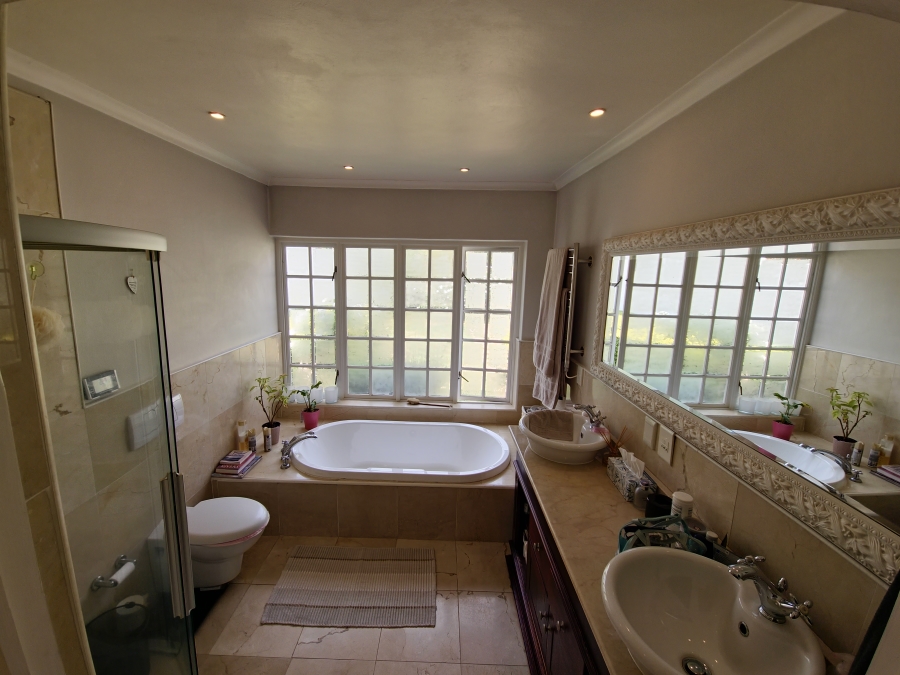 4 Bedroom Property for Sale in Clubview Gauteng