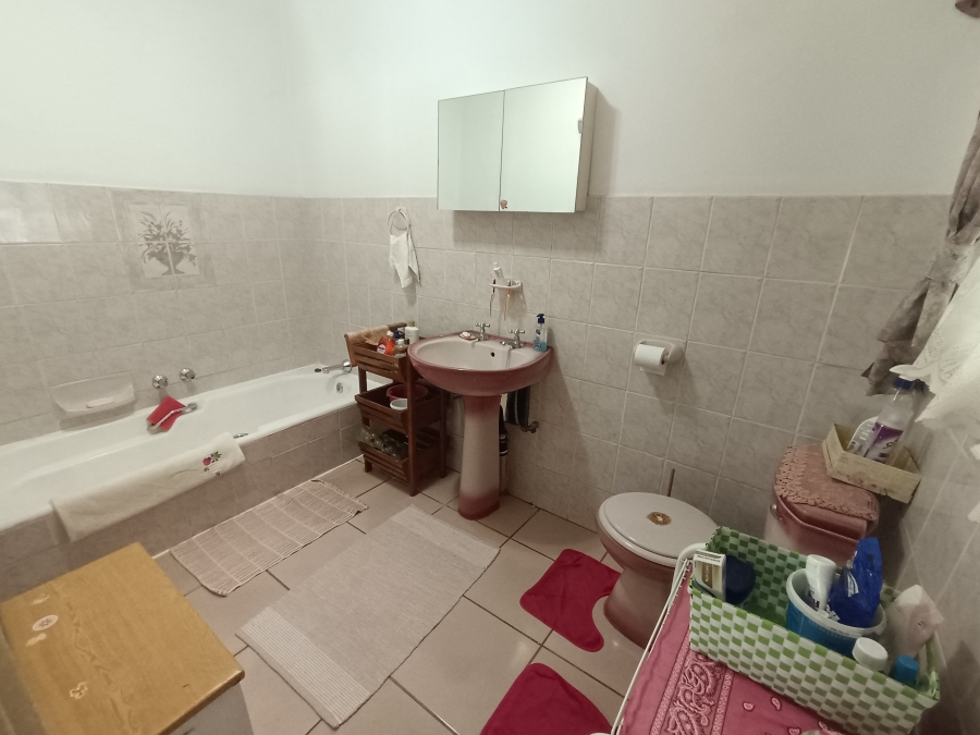 4 Bedroom Property for Sale in Clubview Gauteng