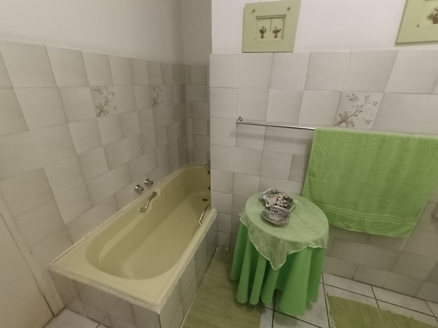 4 Bedroom Property for Sale in Clubview Gauteng