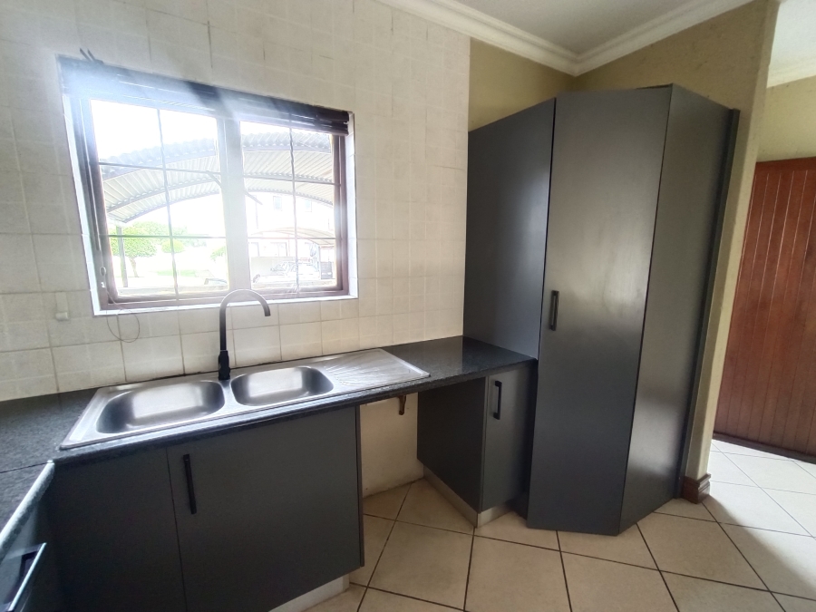 2 Bedroom Property for Sale in Zwartkop Gauteng