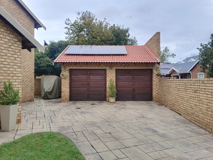 3 Bedroom Property for Sale in Clubview Gauteng