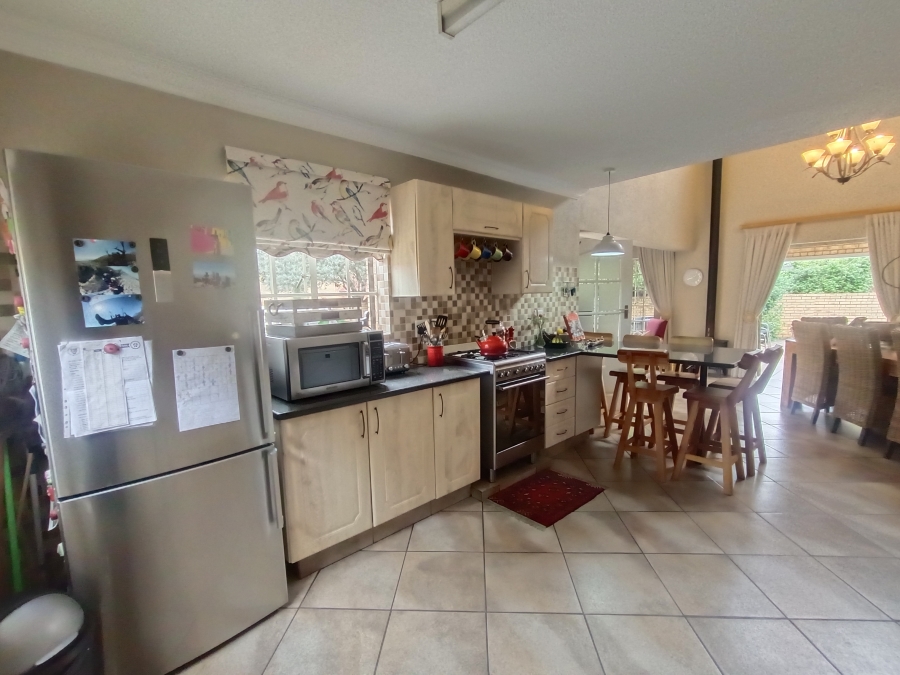3 Bedroom Property for Sale in Clubview Gauteng