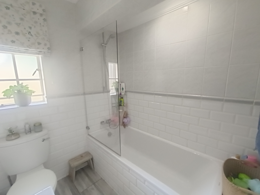 3 Bedroom Property for Sale in Clubview Gauteng