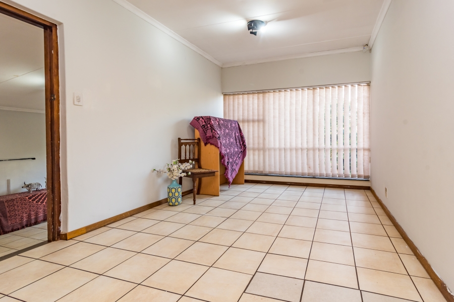 4 Bedroom Property for Sale in Hennopspark Gauteng