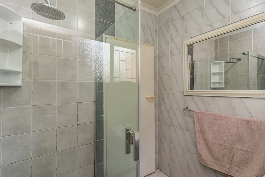 4 Bedroom Property for Sale in Hennopspark Gauteng