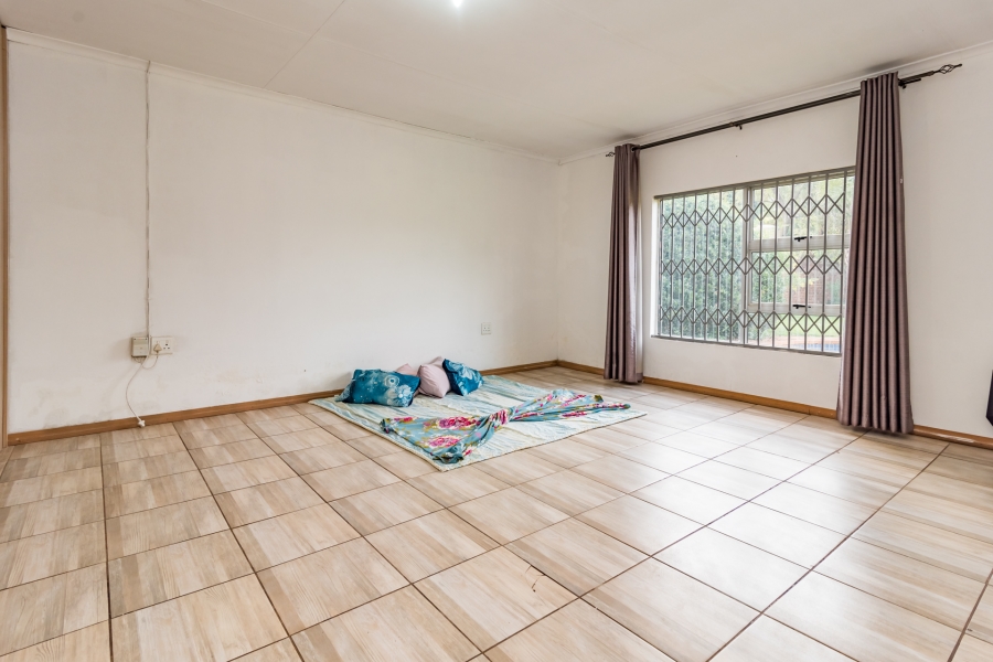 4 Bedroom Property for Sale in Hennopspark Gauteng