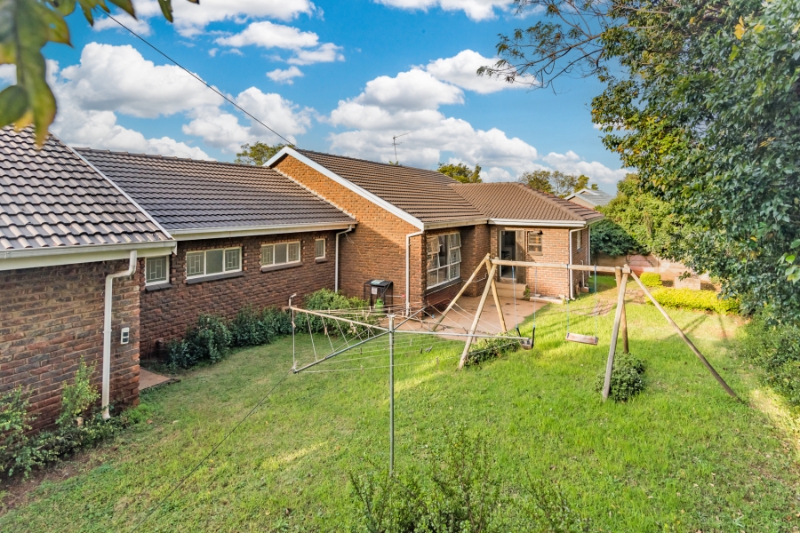 4 Bedroom Property for Sale in Hennopspark Gauteng