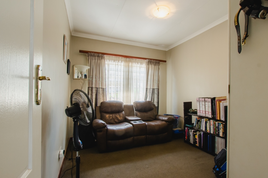 3 Bedroom Property for Sale in Eldoraigne Gauteng