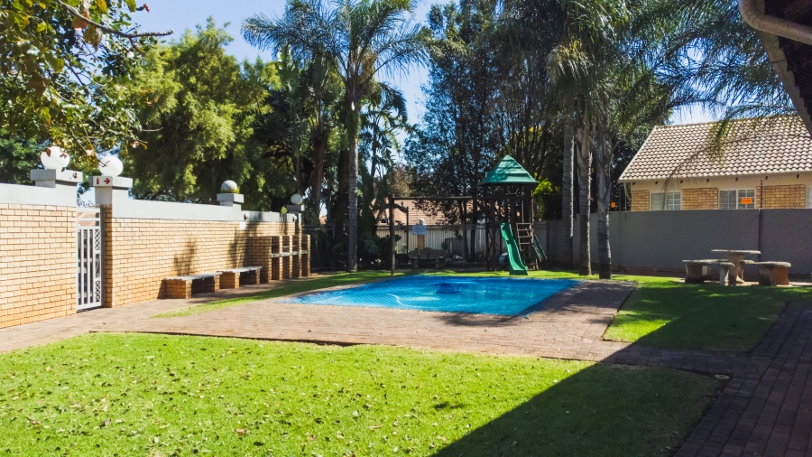 3 Bedroom Property for Sale in Eldoraigne Gauteng