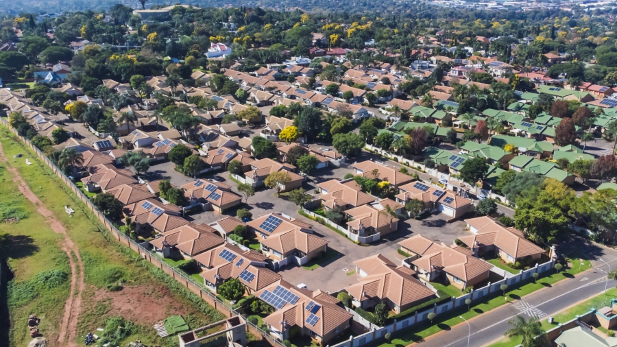 3 Bedroom Property for Sale in Eldoraigne Gauteng
