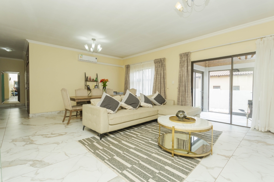 3 Bedroom Property for Sale in Monavoni Gauteng