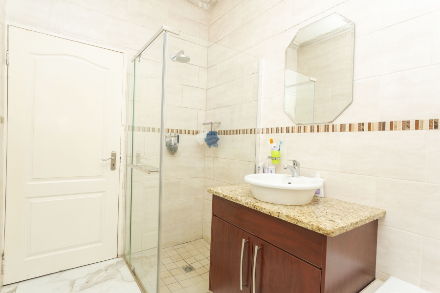 3 Bedroom Property for Sale in Monavoni Gauteng