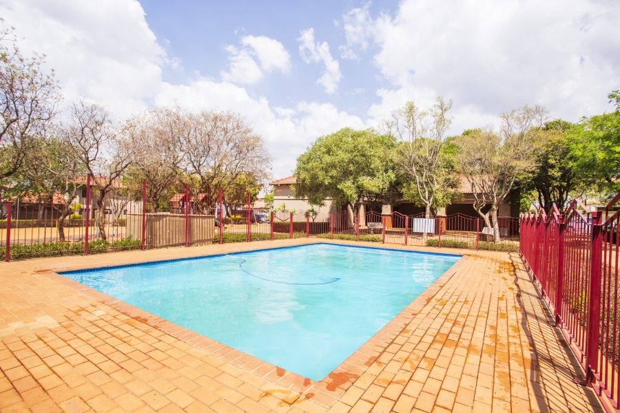 3 Bedroom Property for Sale in Monavoni Gauteng