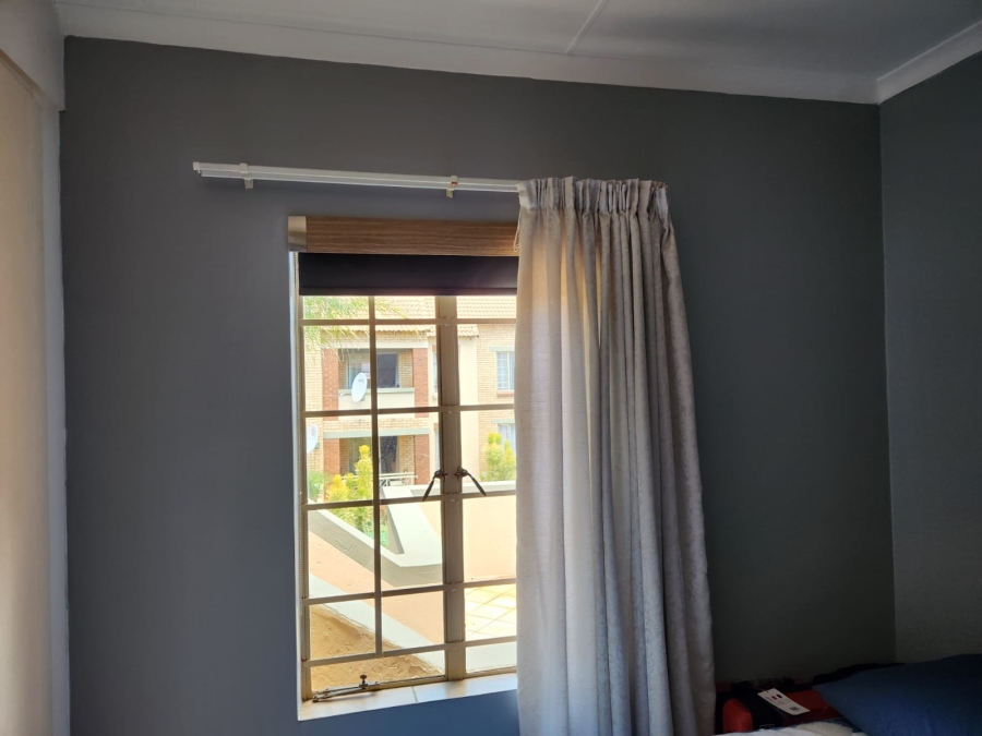 To Let 2 Bedroom Property for Rent in Mooikloof Ridge Gauteng
