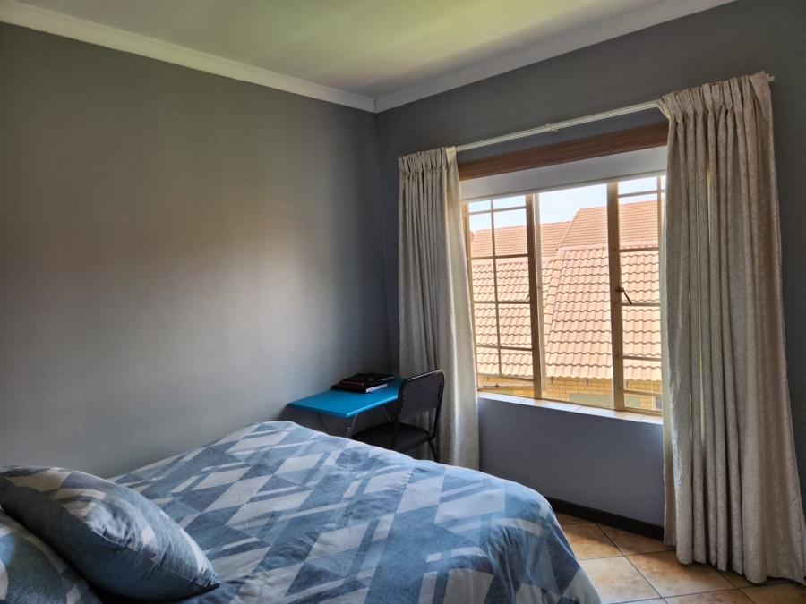 To Let 2 Bedroom Property for Rent in Mooikloof Ridge Gauteng