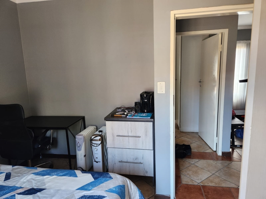 To Let 2 Bedroom Property for Rent in Mooikloof Ridge Gauteng
