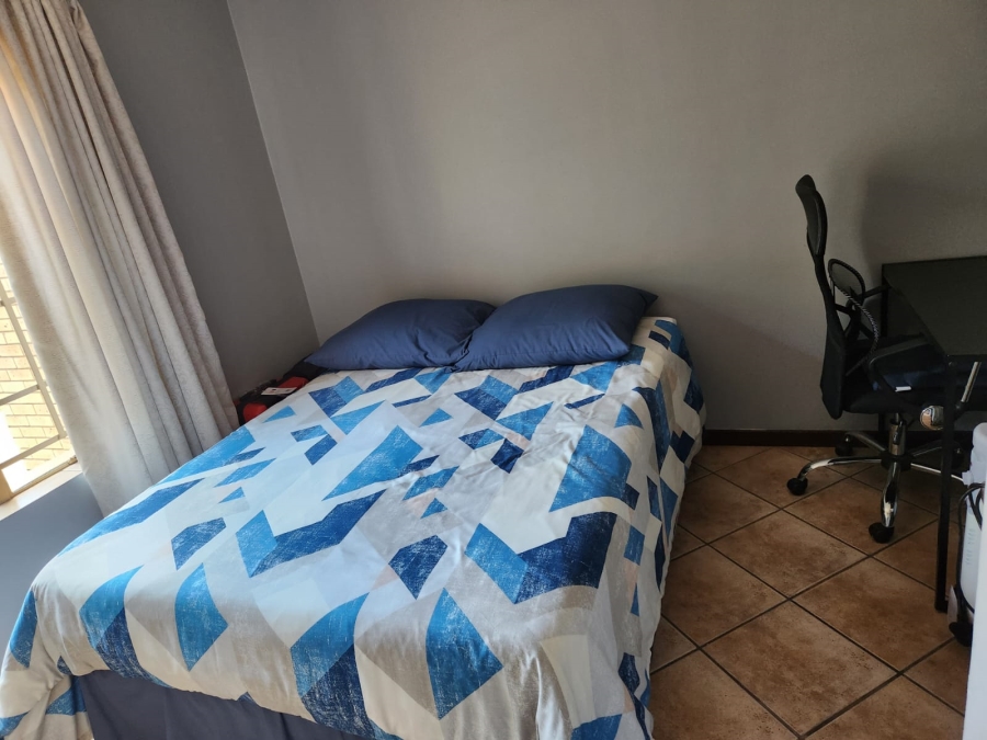 To Let 2 Bedroom Property for Rent in Mooikloof Ridge Gauteng
