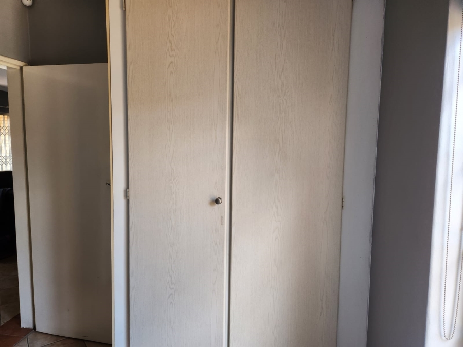 To Let 2 Bedroom Property for Rent in Mooikloof Ridge Gauteng
