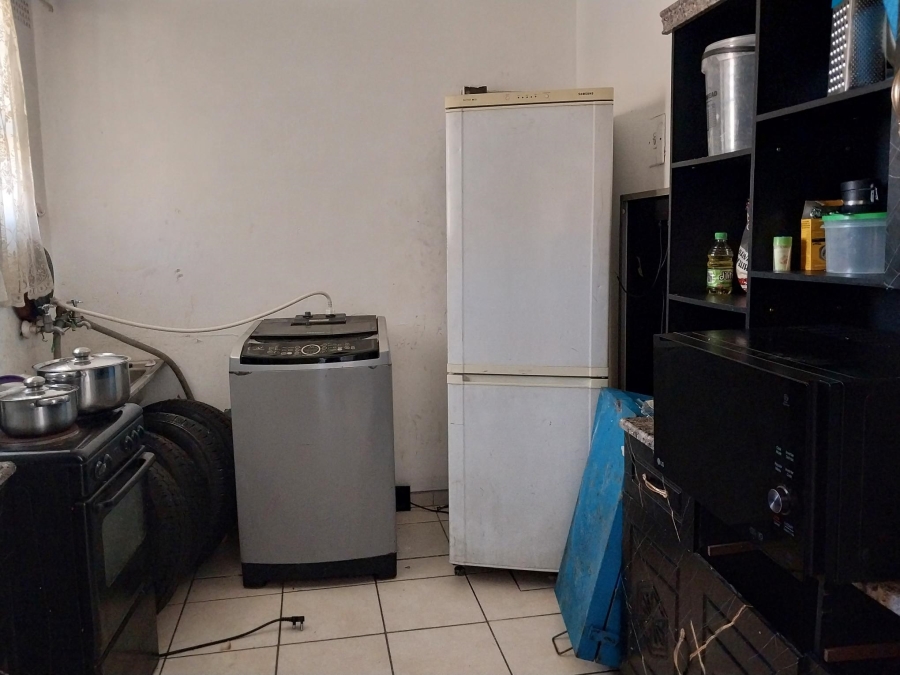 2 Bedroom Property for Sale in Paarlshoop Gauteng