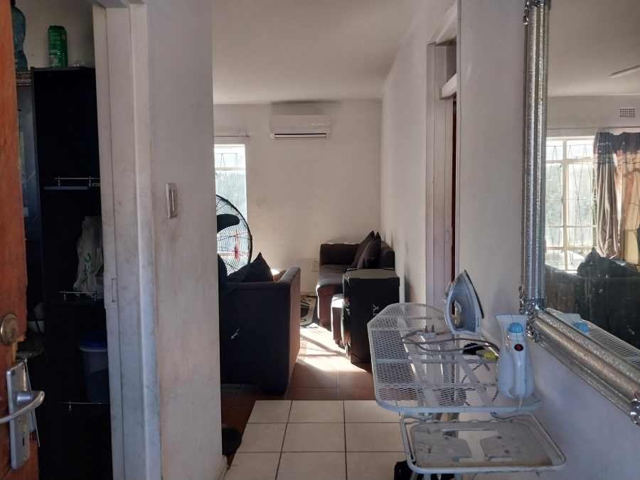 2 Bedroom Property for Sale in Paarlshoop Gauteng